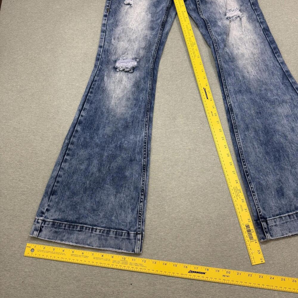 NWT Cowgirl Tuff Co. Rip Tide Distressed Flared Jeans Women's Size 29x35 - Picture 5 of 10